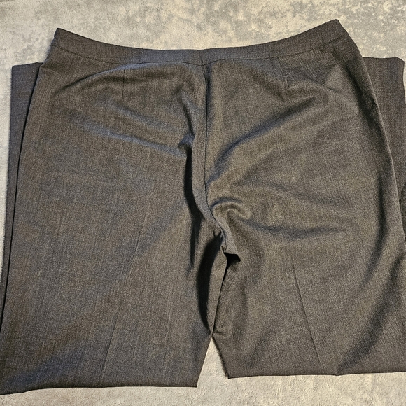 Lafayette 148 New York Women's Cropped Bleecker Wool Blend Dress Pants Size 16 - Picture 3 of 11